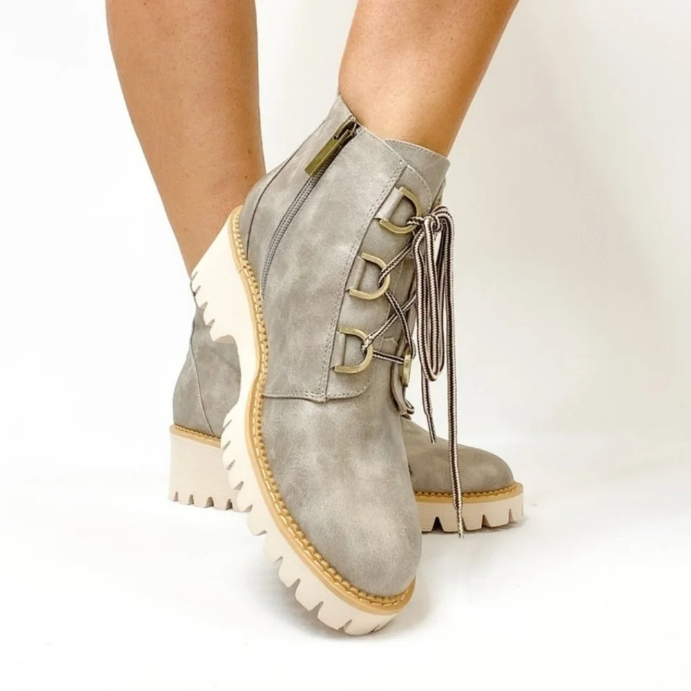 Corky's Trail Ride Boots In Light Grey NEW Womens Size 8